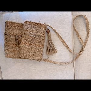 Cross body raffia purse
